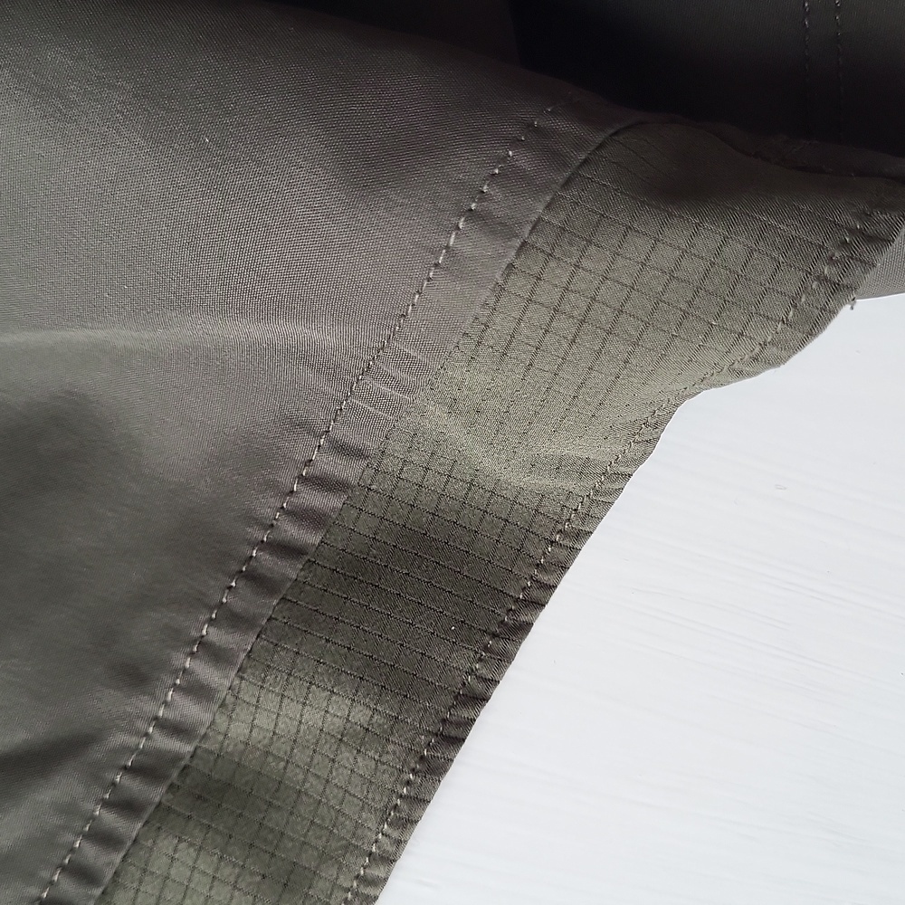 Athletic Works Women’s Green Athletic Shorts with 2 side pockets Size L (12-14) - Picture 4 of 8